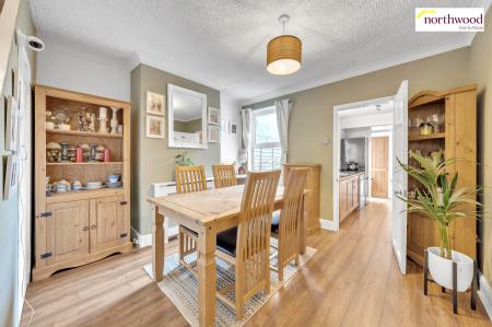 2 bedroom Terraced House for sale in Garfield Street, Watford, WD24