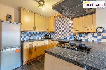 2 bedroom Flat for sale in Malden Road, Nascot Wood, Watford, WD17