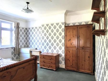 3 bedroom Semi-detached house for sale in North Western Avenue, Watford, WD25