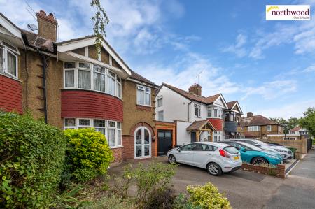 Northfield Gardens, Watford, WD24