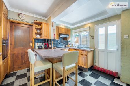 3 bedroom Semi-detached house for sale in Water Lane, Watford, WD17