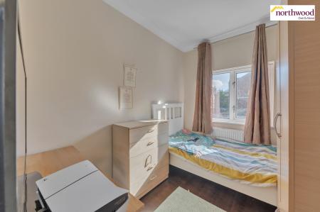 4 bedroom Detached house for sale in Bendysh Road, Bushey, WD23