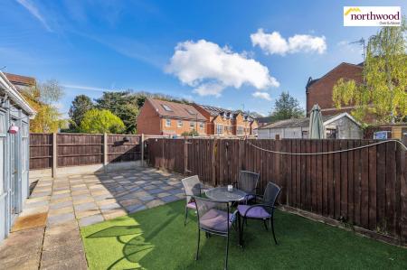 4 bedroom Detached house for sale in Bendysh Road, Bushey, WD23