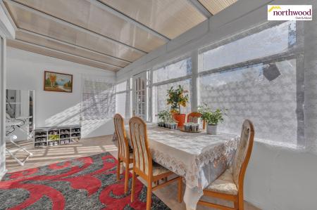 4 bedroom Detached house for sale in Bendysh Road, Bushey, WD23