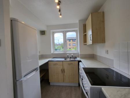 1 bedroom Flat to let in Sandown Road, Watford, WD24