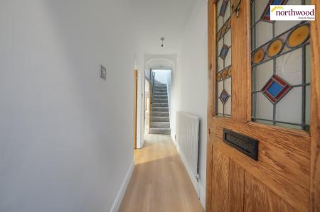 2 bedroom Terraced House for sale in Loates Lane, Watford, WD17