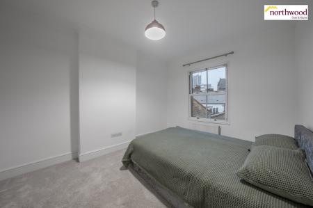 2 bedroom Terraced House for sale in Loates Lane, Watford, WD17