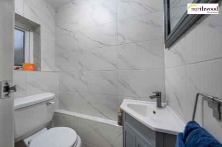 2 bedroom Terraced House for sale in Loates Lane, Watford, WD17