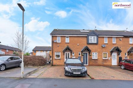 2 bedroom Semi-detached house for sale in Greensward, Bushey, WD23