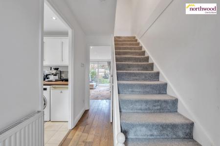 2 bedroom Semi-detached house for sale in Greensward, Bushey, WD23