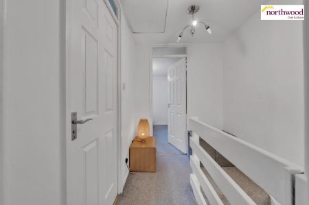 2 bedroom Semi-detached house for sale in Greensward, Bushey, WD23