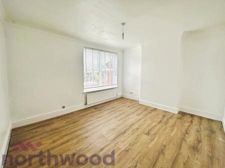 2 bedroom Terraced House for sale in Samuel Street, Warrington, WA5