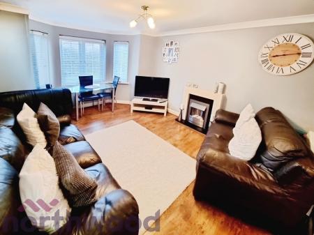 2 bedroom Flat for sale in Thorneycroft Drive, Warrington, WA1