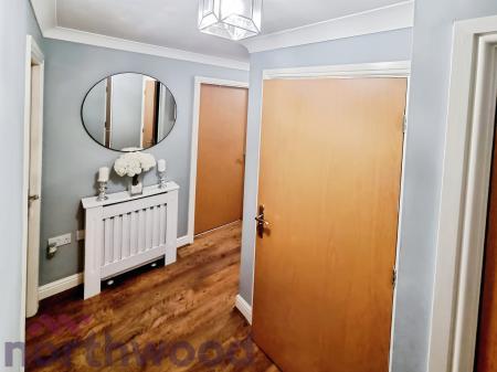 2 bedroom Flat for sale in Thorneycroft Drive, Warrington, WA1
