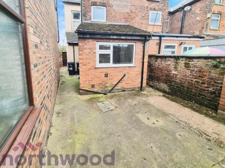1 bedroom House share to let in Lovely Lane, Warrington, WA5