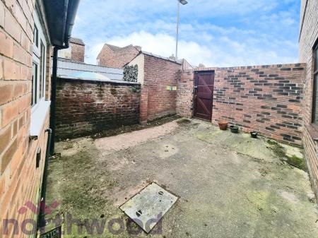 1 bedroom House share to let in Lovely Lane, Warrington, WA5