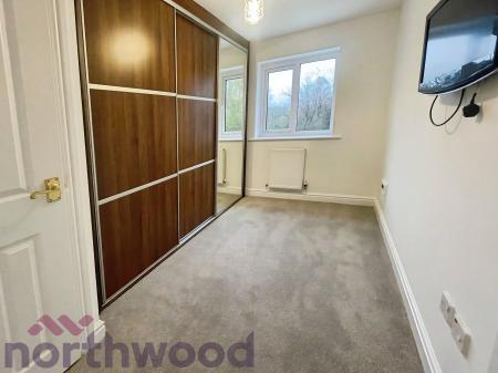 4 bedroom Detached house to let in Redacre Close, Warrington, Dutton, WA4