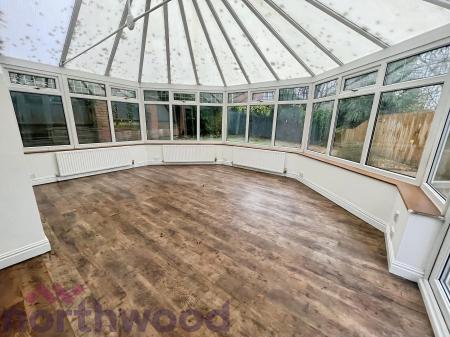 4 bedroom Detached house to let in Redacre Close, Warrington, Dutton, WA4