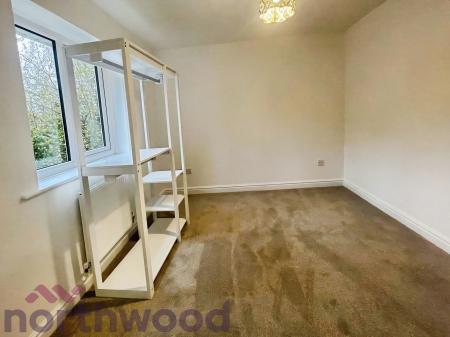 4 bedroom Detached house to let in Redacre Close, Warrington, Dutton, WA4