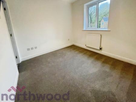 4 bedroom Detached house to let in Redacre Close, Warrington, Dutton, WA4