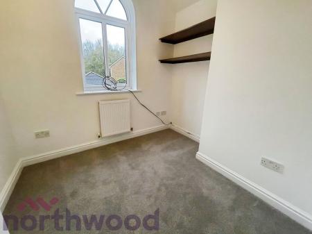 4 bedroom Detached house to let in Redacre Close, Warrington, Dutton, WA4