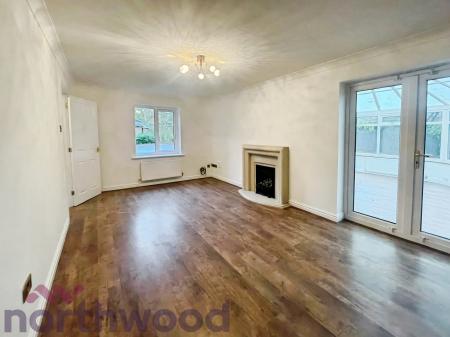 4 bedroom Detached house to let in Redacre Close, Warrington, Dutton, WA4