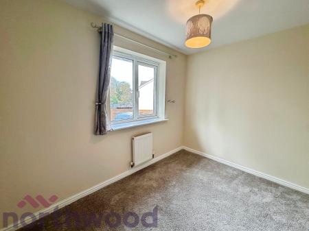 3 bedroom Semi-detached house to let in Berkeley Close, Warrington, WA5
