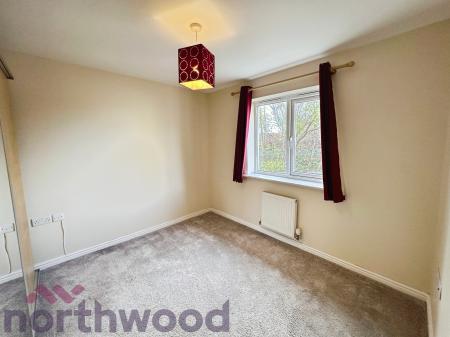 3 bedroom Semi-detached house to let in Berkeley Close, Warrington, WA5