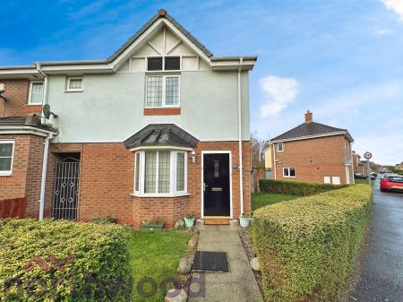 3 bedroom Semi-detached house to let in Berkeley Close, Warrington, WA5