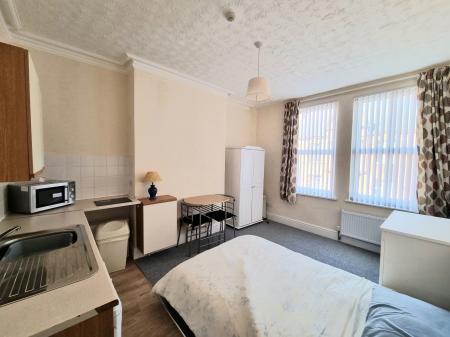 1 bedroom Studio flat to let in Arpley Street, Warrington, WA1