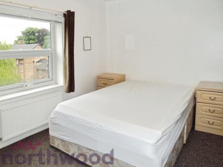 1 bedroom Flat to let in Stanley Road, Whalley Range, Manchester, M16