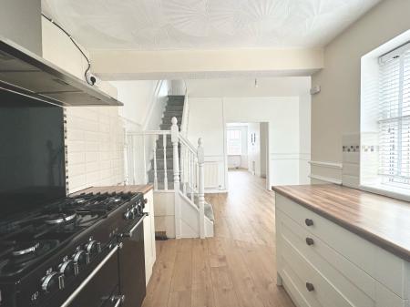 3 bedroom Terraced House to let in Samuel Street, Warrington, WA5