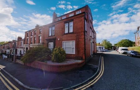 1 bedroom House share to let in 1 Wynne Road, St Helens, WA10