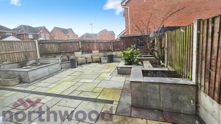 4 bedroom Semi-detached house for sale in Stainbridge Close, Warrington, Great Sankey, WA5