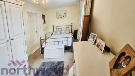 4 bedroom Semi-detached house for sale in Stainbridge Close, Warrington, Great Sankey, WA5