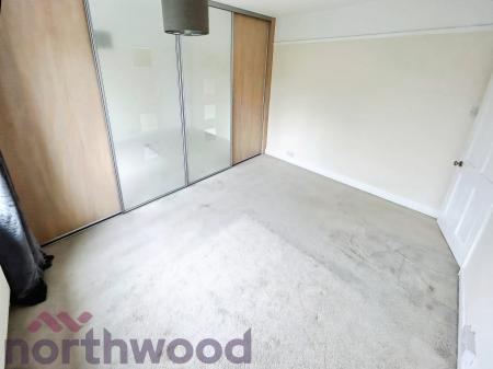 3 bedroom Semi-detached house to let in East Avenue, Stockton Heath, Warrington, WA4