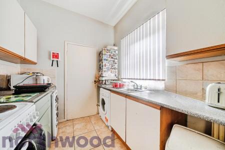 1 bedroom Studio flat to let in Hanover Street, Warrington, WA1