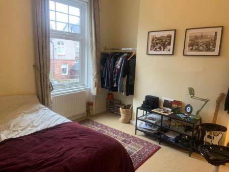 2 bedroom Flat to let in Heaton Road, Heaton, Newcastle upon Tyne, NE6