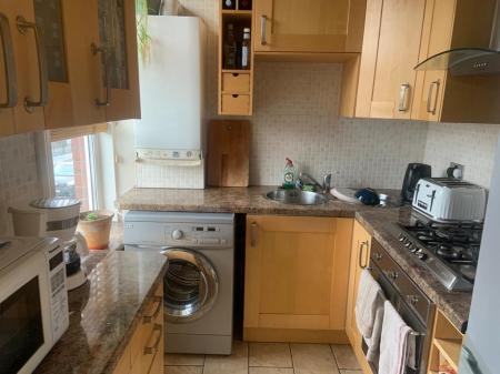 2 bedroom Flat to let in Heaton Road, Heaton, Newcastle upon Tyne, NE6