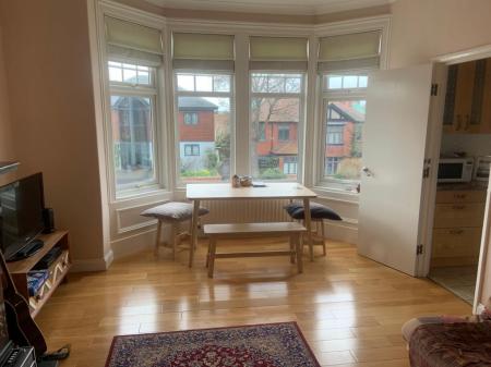 2 bedroom Flat to let in Heaton Road, Heaton, Newcastle upon Tyne, NE6