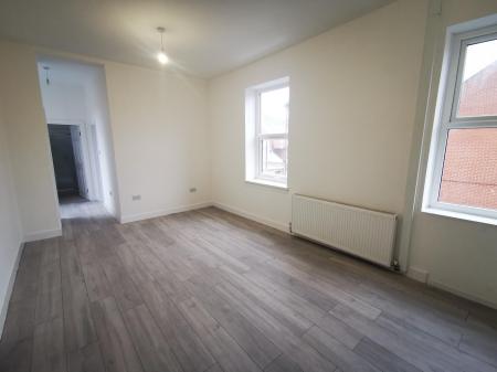 2 bedroom Flat to let in Croft Road, Blyth, NE24