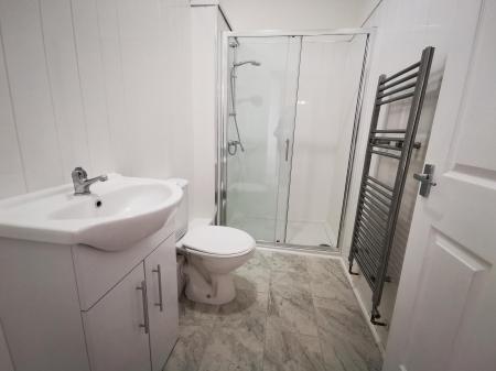 2 bedroom Flat to let in Croft Road, Blyth, NE24