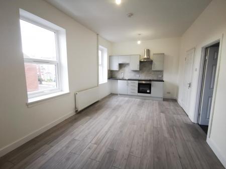 2 bedroom Flat to let in Croft Road, Blyth, NE24