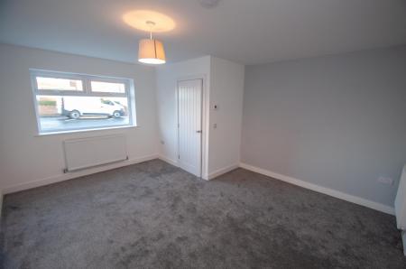 3 bedroom Semi-detached house to let in Black Road, Hebburn, NE31