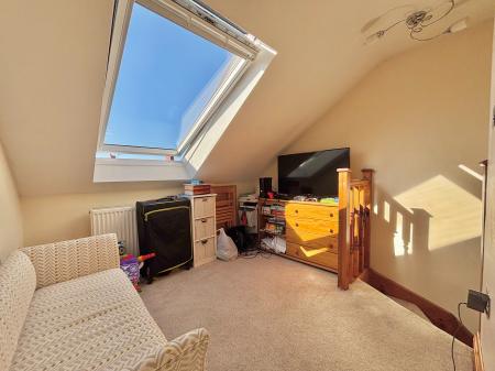 4 bedroom Maisonette for sale in Trewhitt Road, Heaton, Newcastle upon Tyne, NE6