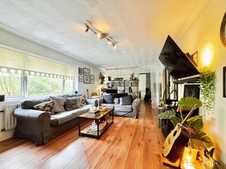 1 bedroom Flat for sale in Rowanberry Road, Newcastle upon Tyne, NE12