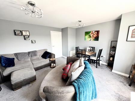 2 bedroom Flat for sale in Cosgrove Court, Newcastle upon Tyne, NE7
