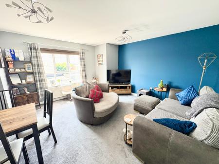 2 bedroom Flat for sale in Cosgrove Court, Newcastle upon Tyne, NE7