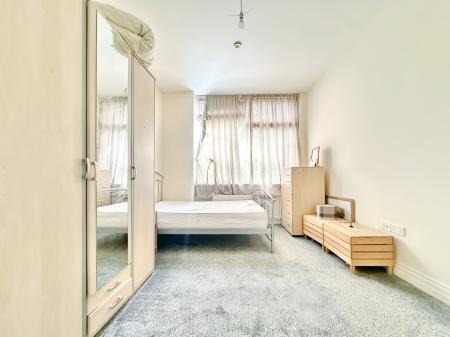 2 bedroom Flat for sale in The Wills Building, Newcastle upon Tyne, NE7