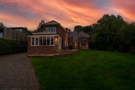 5 bedroom Detached house for sale in Edge Hill, Darras Hall, Ponteland, NE20
